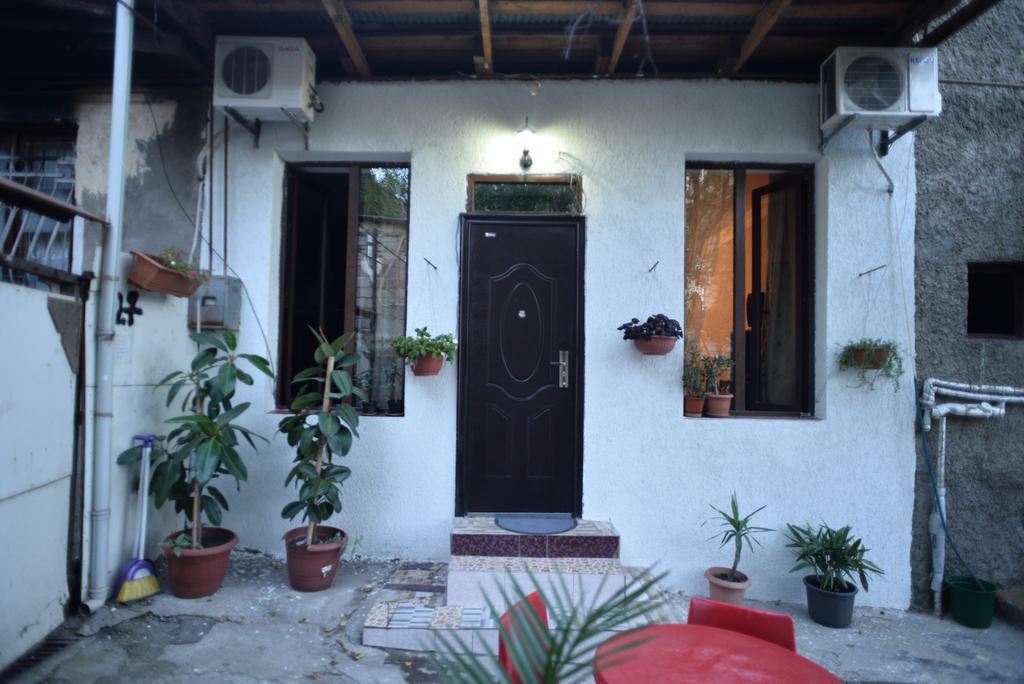 Guesthouse Gia Tbilisi Exterior foto