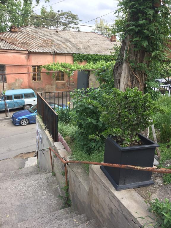 Guesthouse Gia Tbilisi Exterior foto